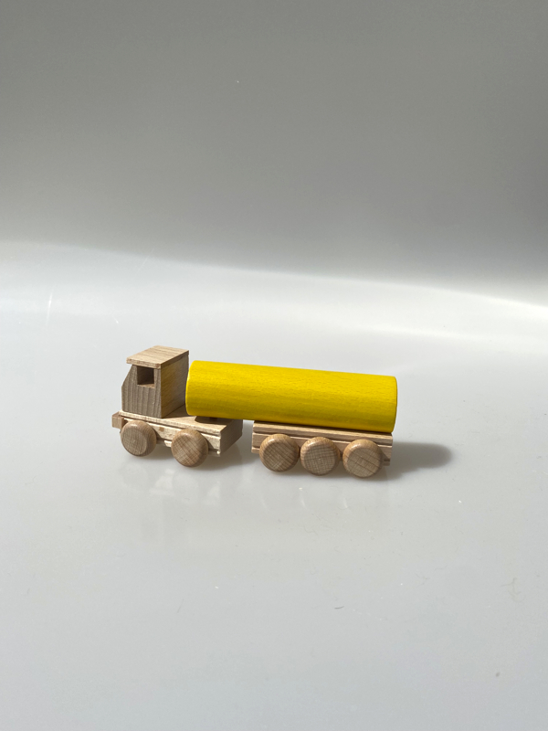 LKW – Tankwagen gelb